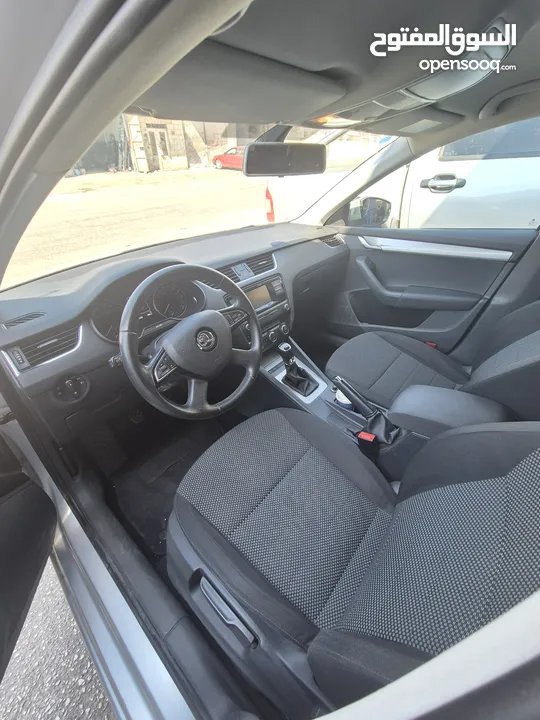 اوكتافيا 2015 ترخيص 2015 مطور 1600 ديزل  كير عادي