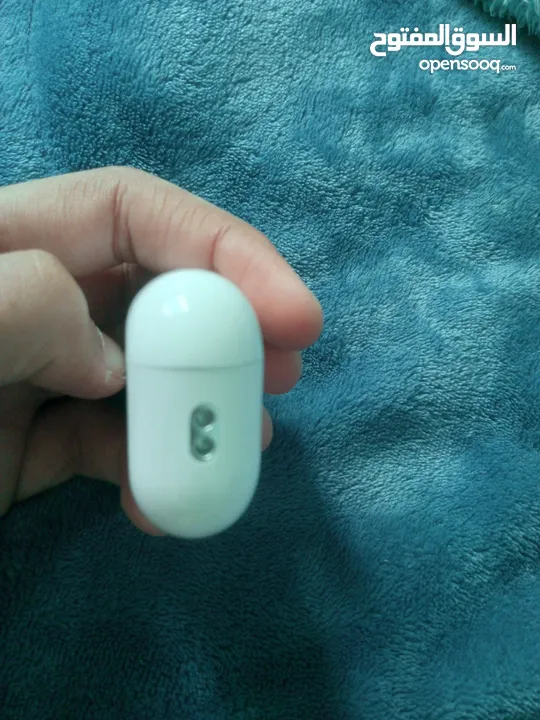 سماعات AirPods اصلي للبيع