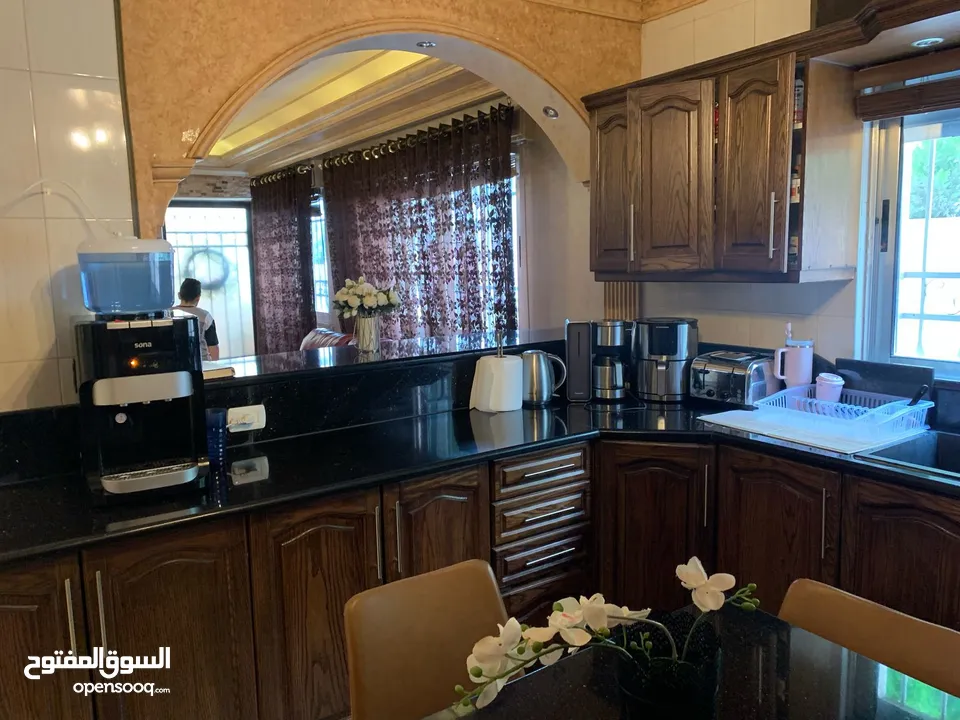 شقه شبه أ رضي بضاحية الرشيد ترسات خارجيه من المالك مباشرة