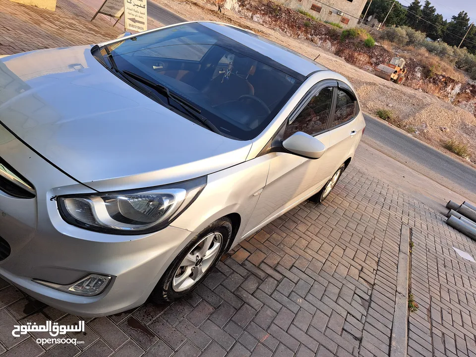 السياره الاكثر طلب اكسنت ديزل 1600 تيربو 4 غيار 2014 يد اوولا غرفه مميزه