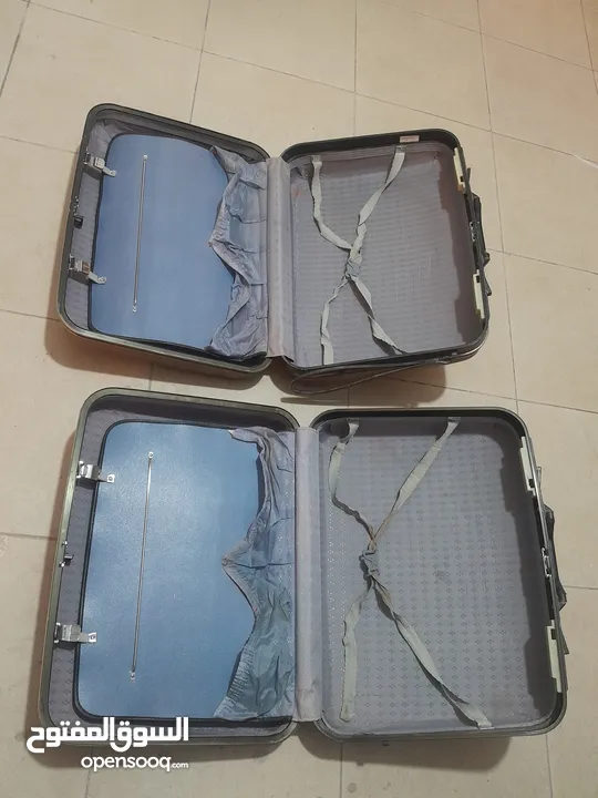 حقائب سفر عدد2للبيع نوع دبلوماسي القديم صنع تايواني اصلي