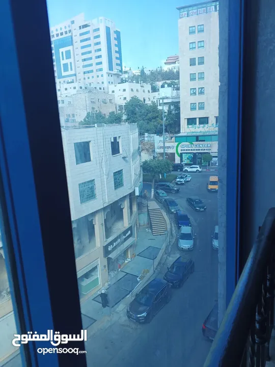 مكتب للبيع