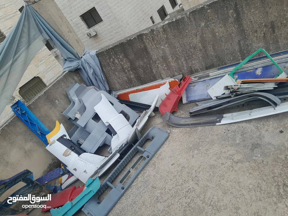 قطع شاحنات مرسيدس اصلي  للبيع