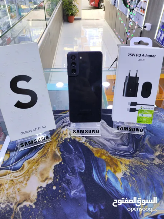 حبه انضيفه Samsung S21 FE 5G معها الكرتونه عربي جيجا 256 رام 16 هدية بكج متوفر توصيل