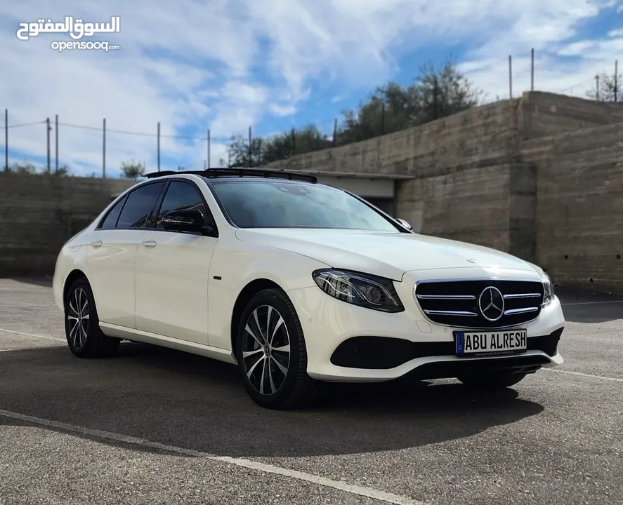 مرسيديس E300 هايبريد بنزين و كهرباء ترخيص 2020