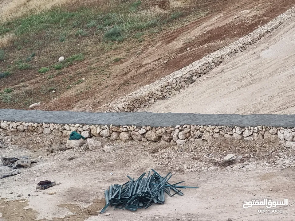 تعهدات ..ابو الامير الشمري ...استصلاح الأراضي الزراعيه بناء سناسل حجريه تشييك مزارع