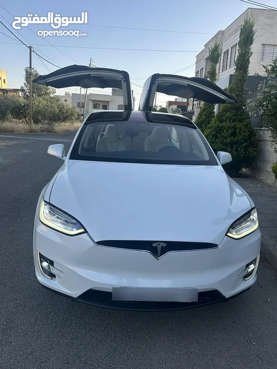 Tesla Model X تيسلا مميزة جدا