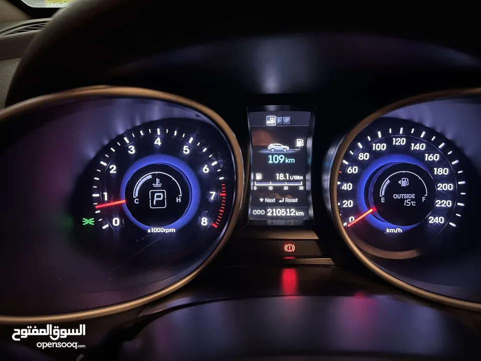هونداي سنتافيه فل كامل فحص كامل VIP أعلى صنف ملوكي مع فتحة بالسقف