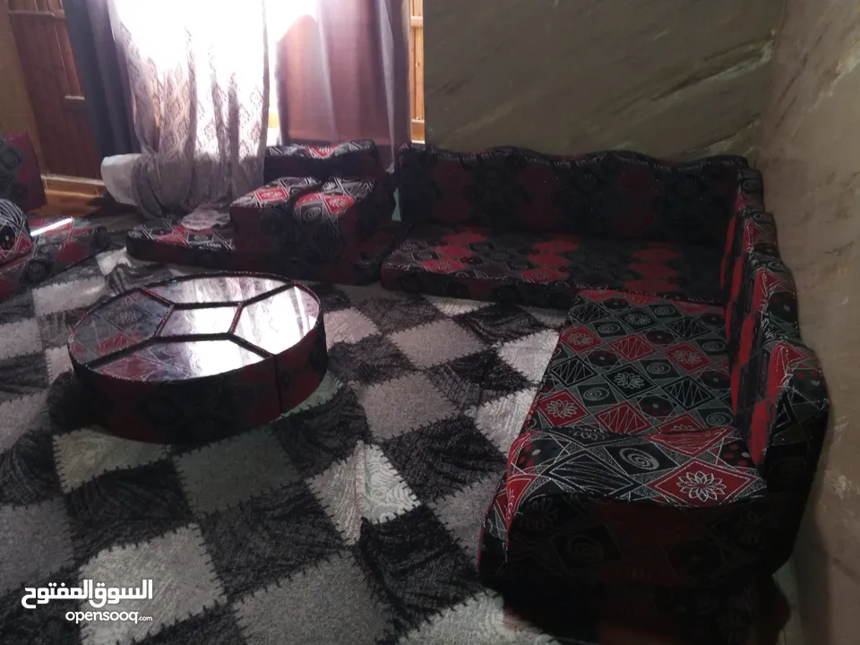 فراش عرب للبيع  مساند 5 فراش 5 ركايات 5 طاولات 5