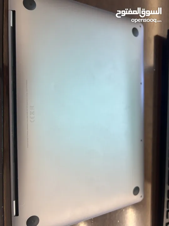 MacBook pro M1 2020 للبيع بحالة جيدة جداً مستعمل للدراسة مساحته 245