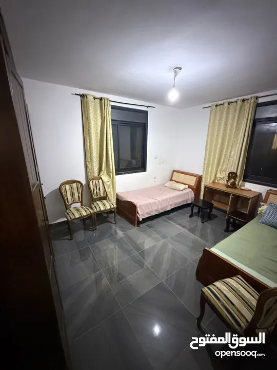 شقه نظام استوديو مفروش للايجار في الطيرة خلف مطعم لازورد 3غرف دون وسيط الايجار 1800ش الايجار