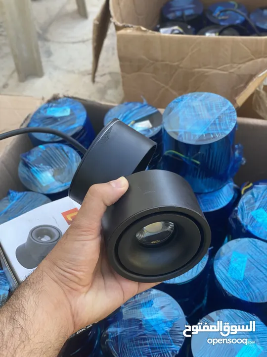 موجود مصابيح ليد / سلندر متحرك