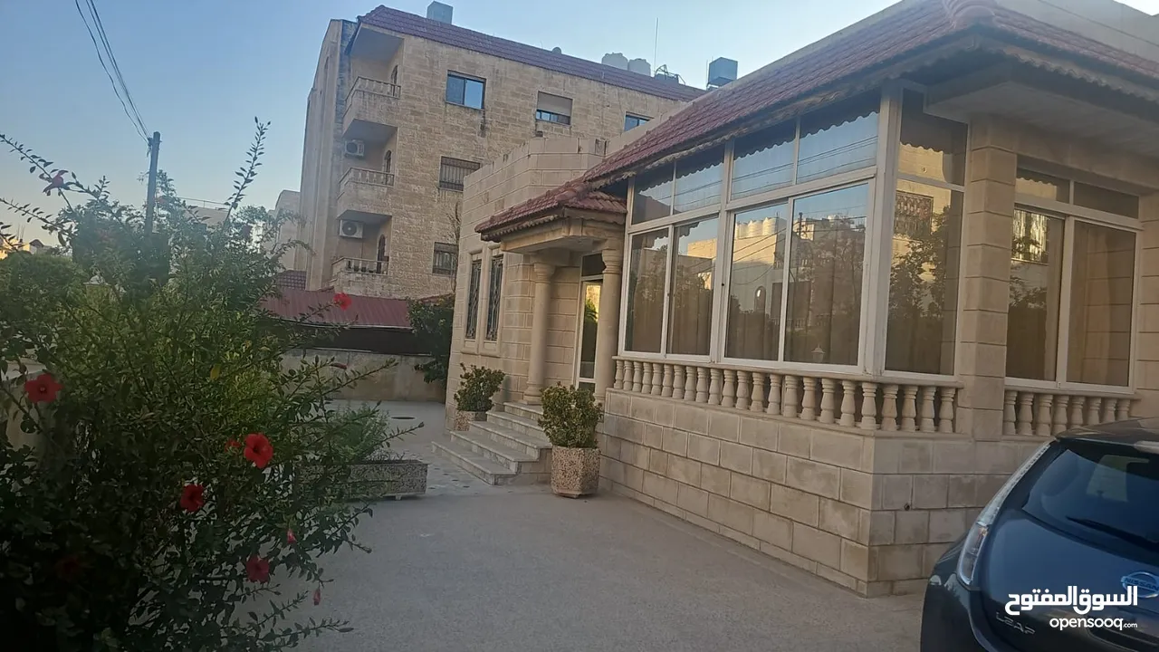 فيلا فاخرة للبيع في الجندويل