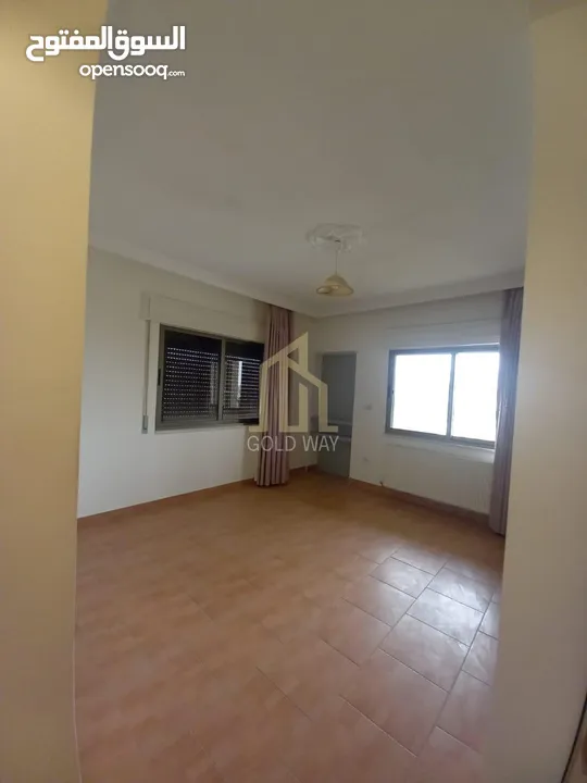 في أرقى مناطق خلدا شقة سوبر ديلوكس طابق ثاني 185م بسعر مميز / ref 9550
