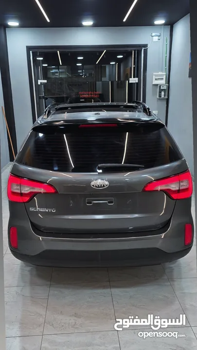 كيا سورينتو بحالة الشركه 4x4 بانوراما ولا غرام بويه