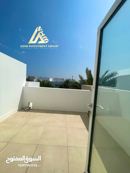 Modern 3Bedroom Townhouse in Al mouj-Equipped kitchen-Basement Garage-Garden