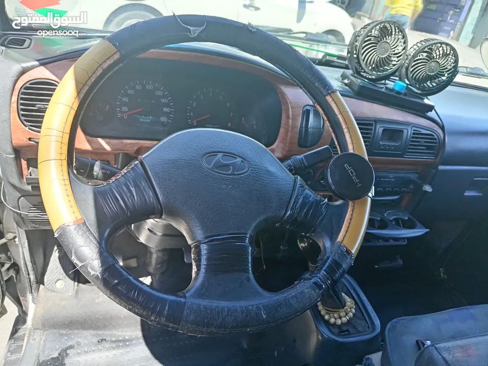 باص هونداي H100 موديل 2000