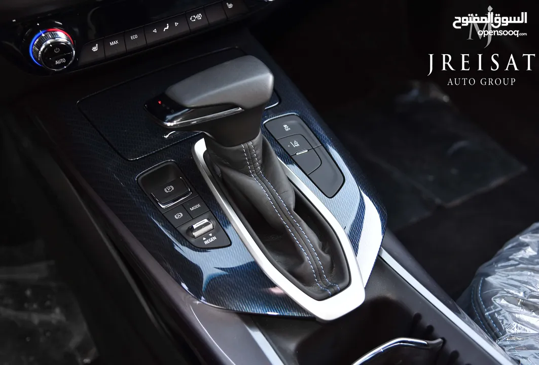 شيفرولية مينلو كهربائية بالكامل متوفر باللونين سلفر بلو وابيض 2023 Chevrolet Menlo EV