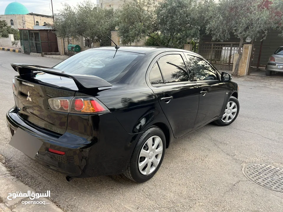 ميتسوبيشي لانسر فراشه موديل 2015 فحص كامل 7 جيد بحالة الوكاله ممشى 118 ألف كيلو