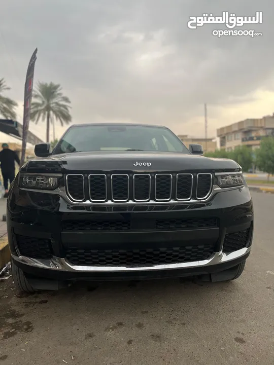 Jeep grand cherokee L laredo 2023