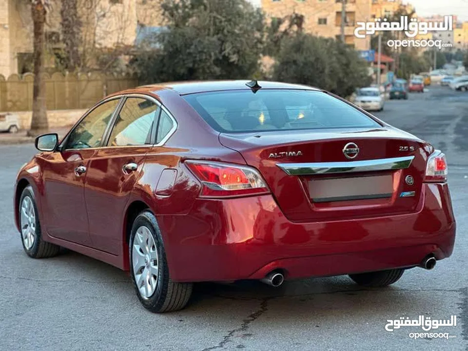نيسان ألتيما بنزين  2013 فحص كامل وارد الكويت بحال الوكالة للبيع بسعر مغري