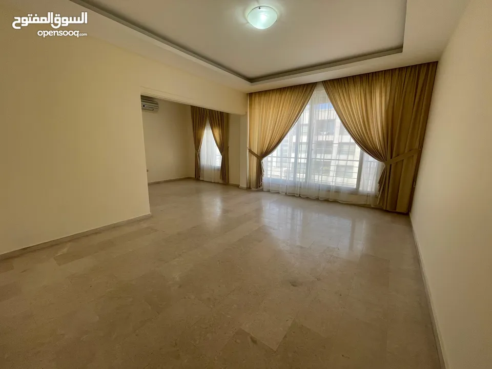 شقة غير مفروشة في دير غبار ( Property 39512 ) سنوي فقط