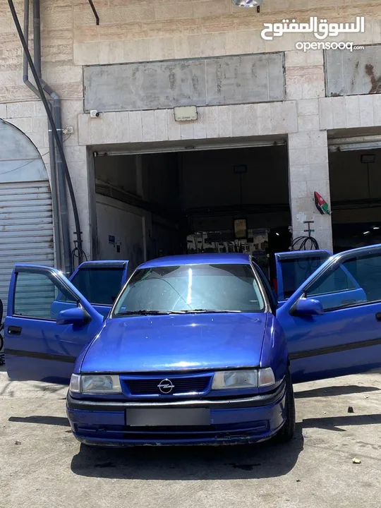 اوبل فيكترا  موديل 1993 محرك 1800 بحاله جيده