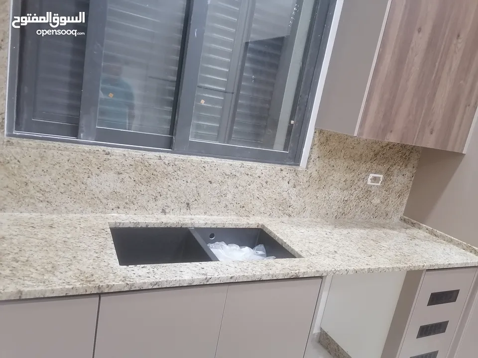 رخام وجرانيت كوارتز بسعر حرق