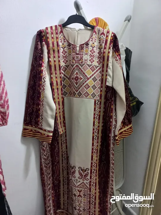 ثوب جديد للبيع بسعر نهائي 100