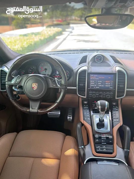 PORSCHE CAYENNE GTS 2014