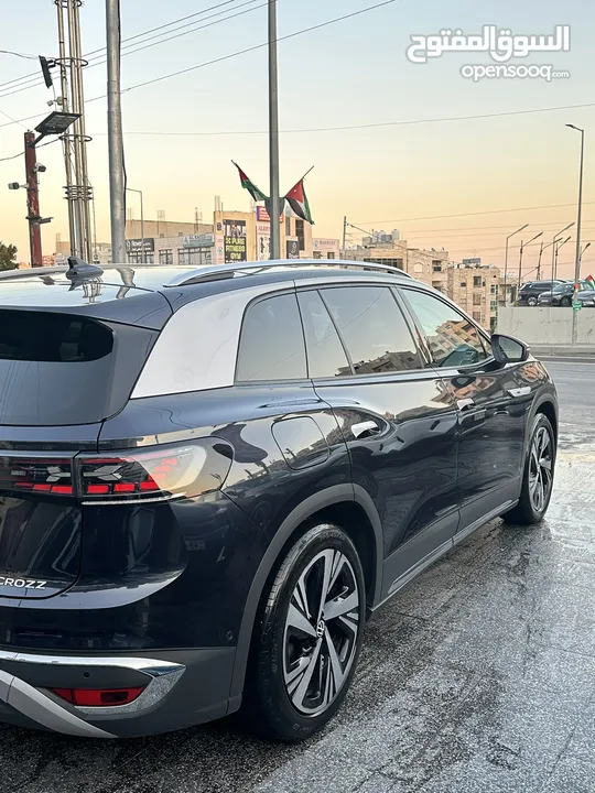 ID.6 Crooz PRO VIP 2023  بحاله الوكاله عداد 20 الف كن جمرك جديد
