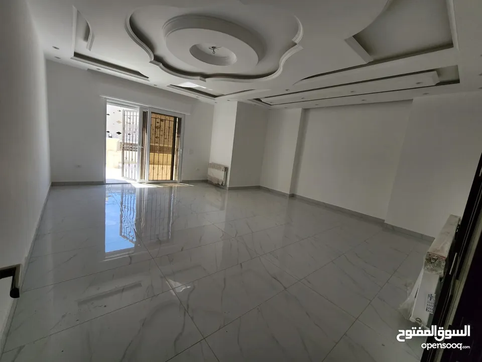 شقة فارغة للبيع في خلدا - ref: 14593