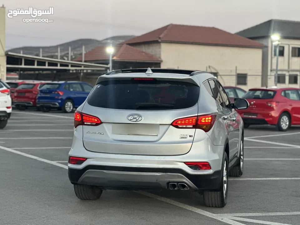 هونداي سنتفيه 2016/فتحة سقف بانوراما  4x4