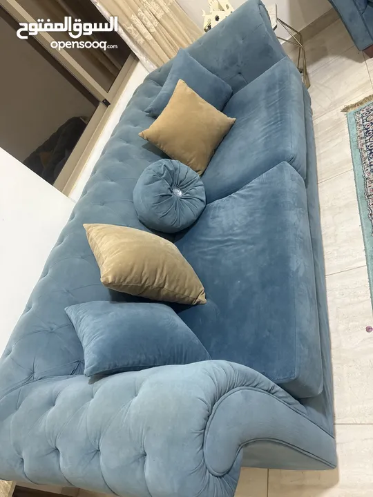 طقم كنب بحالة جيدة جيدا