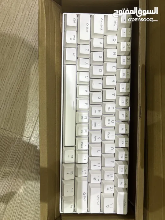 White keyboard red switches (new)