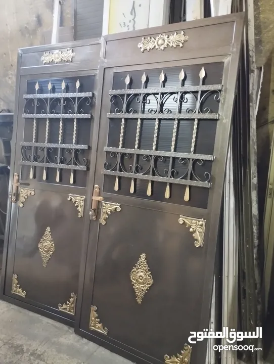 المستعمل لعبتنا  لدينا كل ما هو مستعمل ابواب المنيوم وشبابيك حمايات حديد ودرابزينات ابواب حديد تفصيل