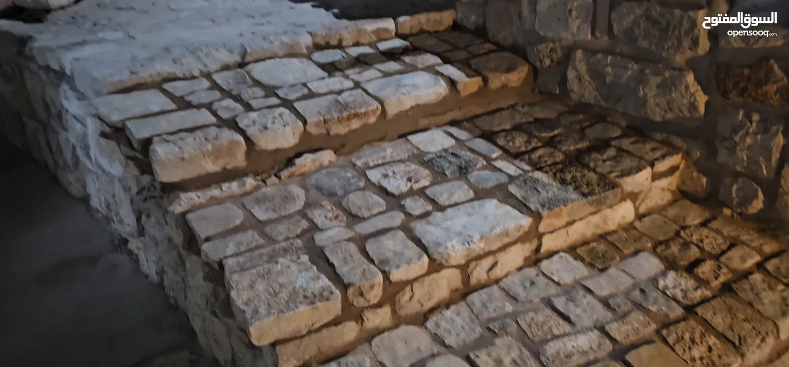 بناء حجر طبيعي