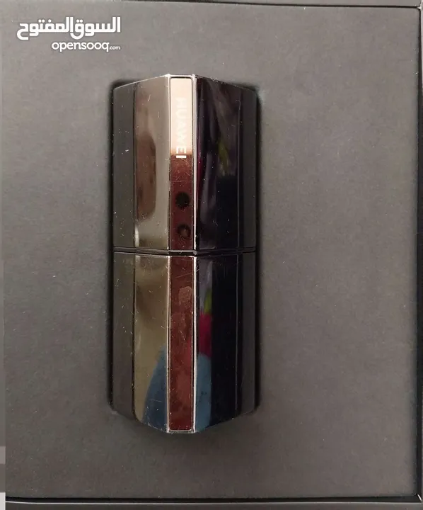 HUAWEI Freebuds lipstick  سماعات احمر الشفاه من هواوي