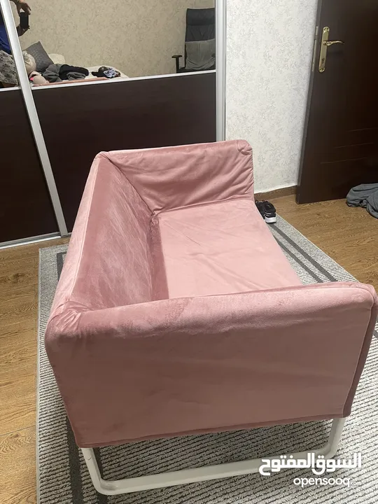 صوفا مقعدين ايكيا (Ikea 2 Seater Sofa) مستعملة للبيع