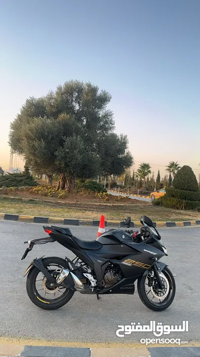 Suzuki gixxer 250 sf بحالة الوكالة