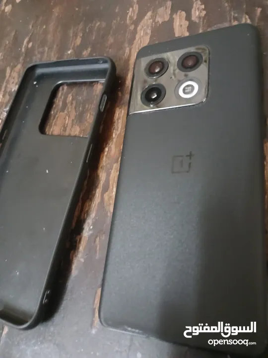 OnePlus 10 Pro 5G بحالة الوكالة