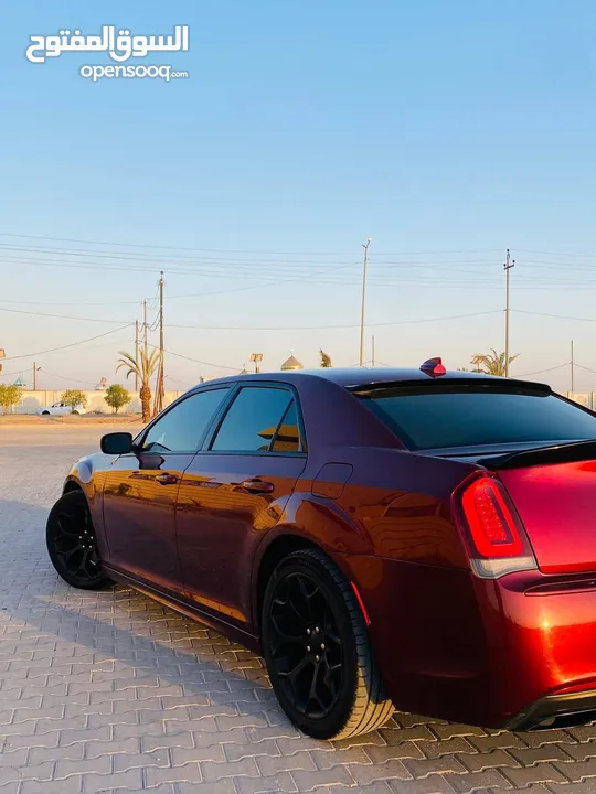 أوباما 300 s كرايسلر 300s