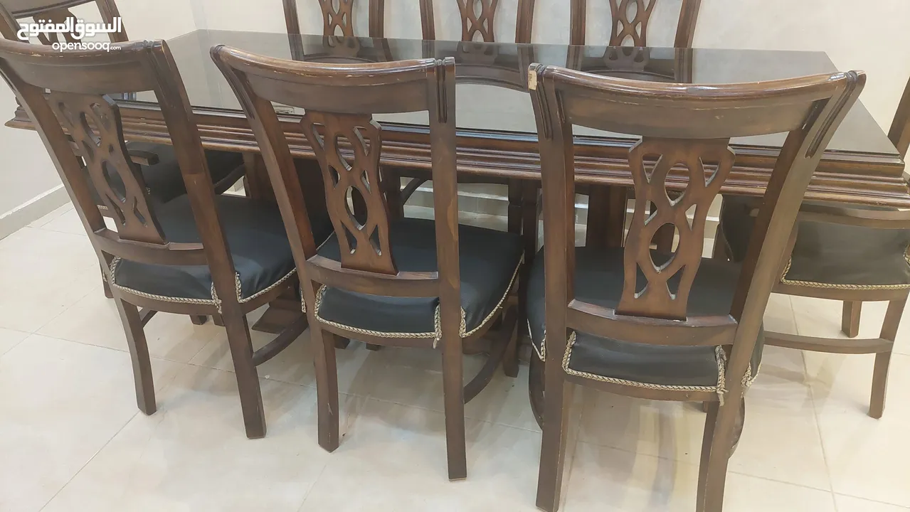 طاولة سفرة زان 8 مقاعد بحالة الجديد