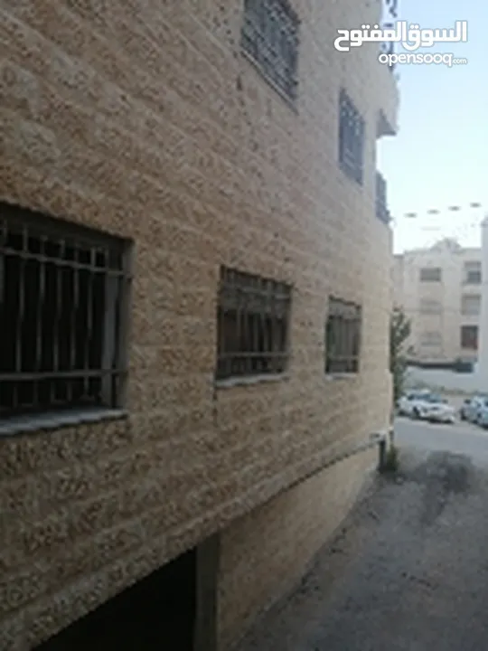 شقة أرضية للبيع في ابو نصير