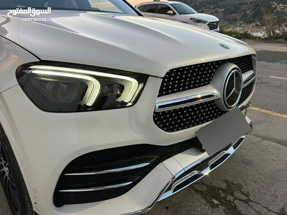 جيب مرسيدس GLE300 ترخيص 2019 لون لؤلؤي مميز