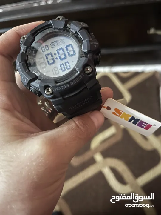 اربع ساعات للبيع