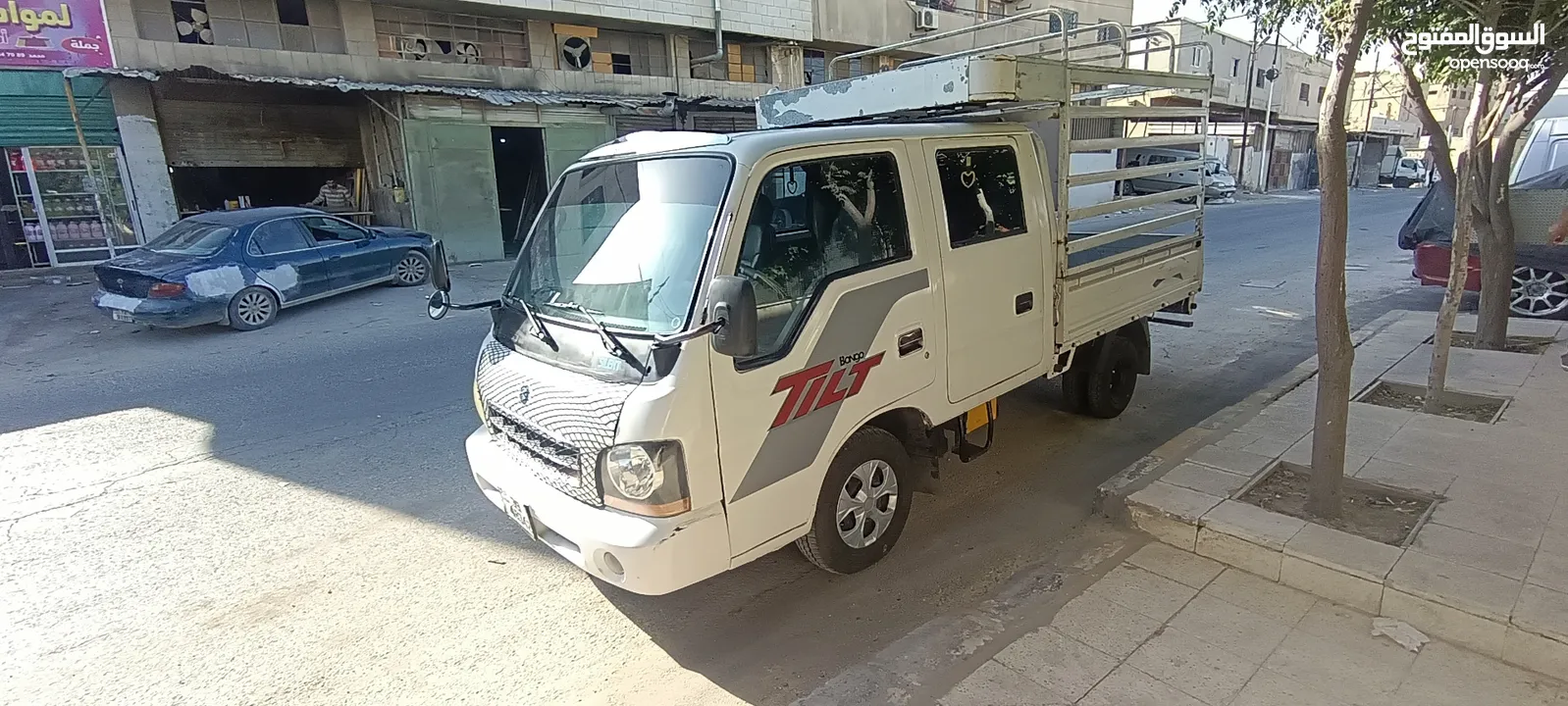 فرونتير 2002