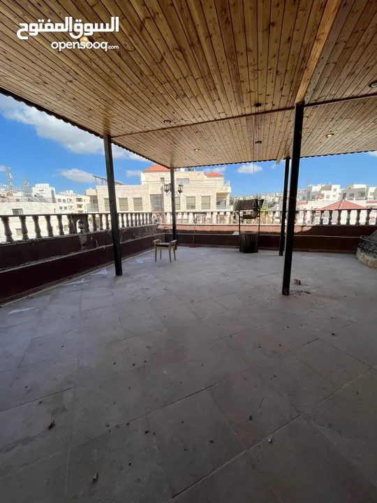 شقة للإيجار مفروش  رويال سويت طابقية مع روف و ترس كبير  Big department for rent in deir Ghbar amman