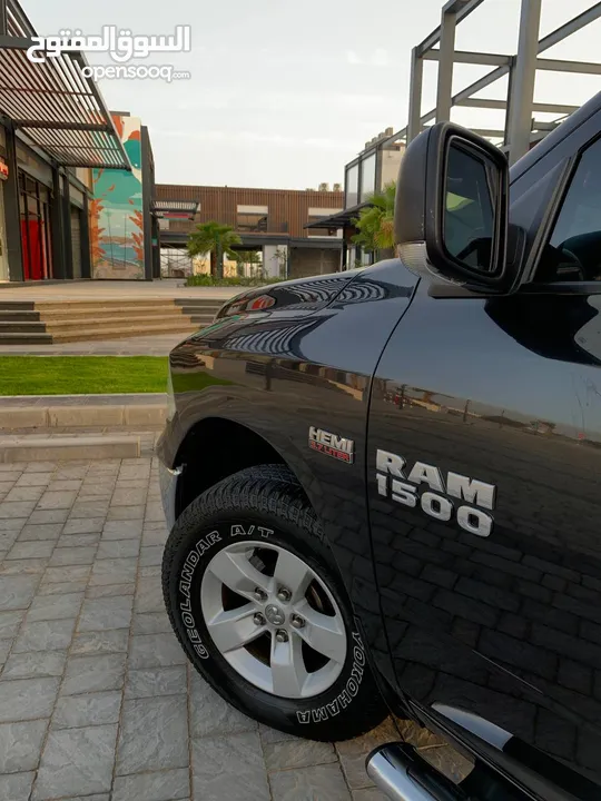 دودج رام SLT 2016 وكاله عمان  2016 فول ابشن رقم واحد   SLT 5700 cc سرفس وكاله  Dodge RAM  2016 full
