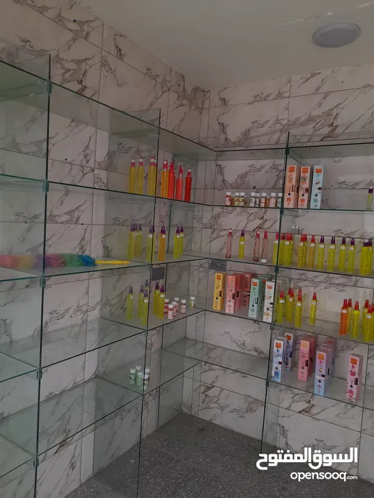 محل عطور للبيع
